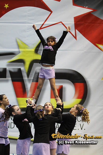 ../Images/Munich Cheer Allstar Pee Wee_021.jpg